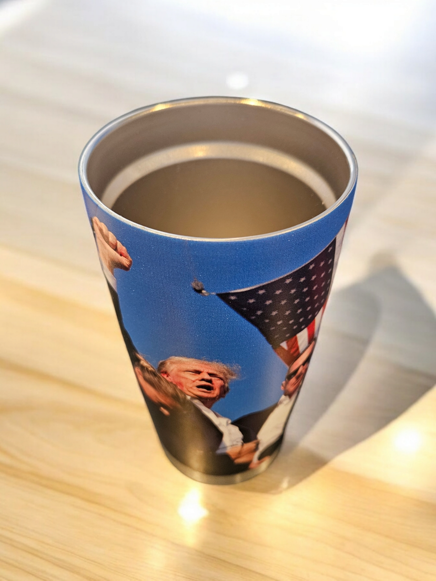 DONALD J TRUMP Assassination Attempt 20 oz Stainelss Steel Tumbler Keep Hot Keep Cold